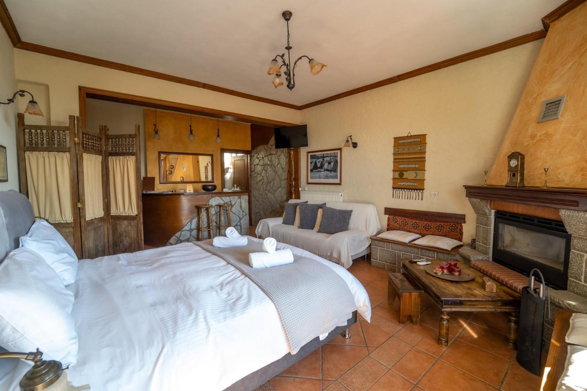 קרפניסיון Semeli Guesthouse מראה חיצוני תמונה