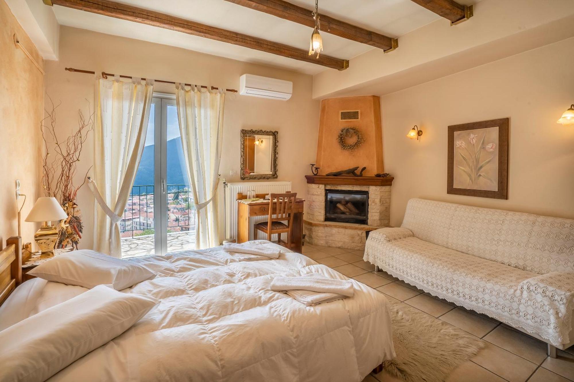 קרפניסיון Semeli Guesthouse מראה חיצוני תמונה