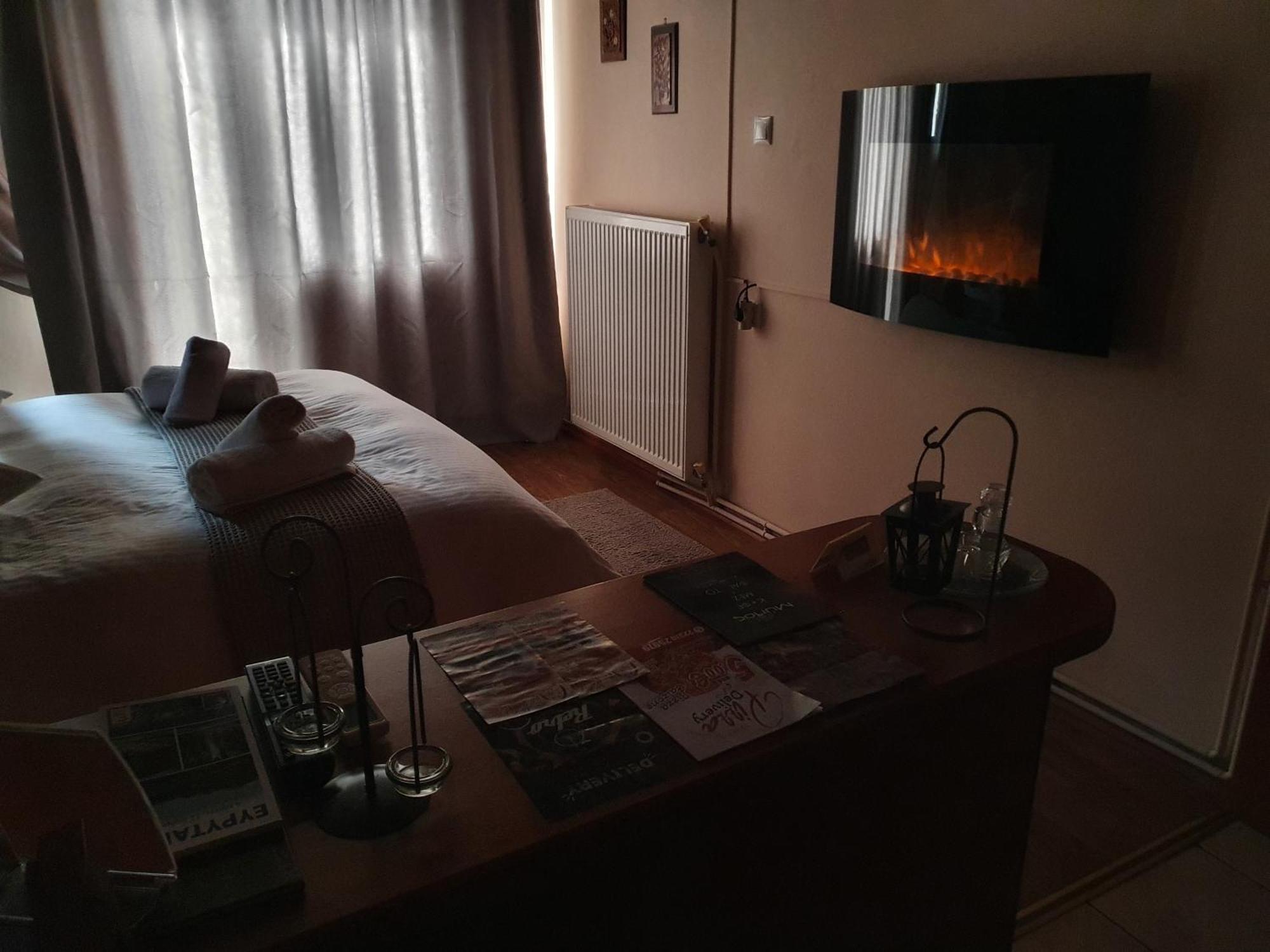 קרפניסיון Semeli Guesthouse מראה חיצוני תמונה